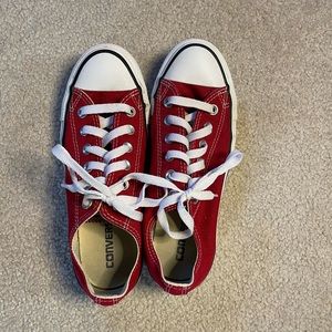Red Low Top Converse Size 7